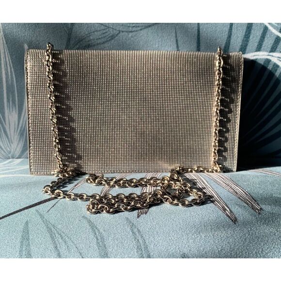 FENDI Metallic Calfskin Wallet On Chain Silver Clutch Purse AUTHENTIC $3800 - Picture 4 of 15